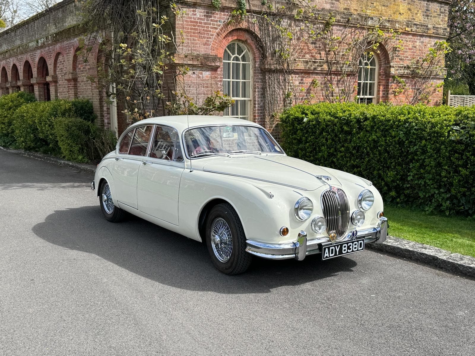 MK2 Thruxton Jaguar